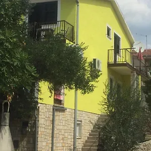 Gostinjska kuća Katy's Place, Krk Town